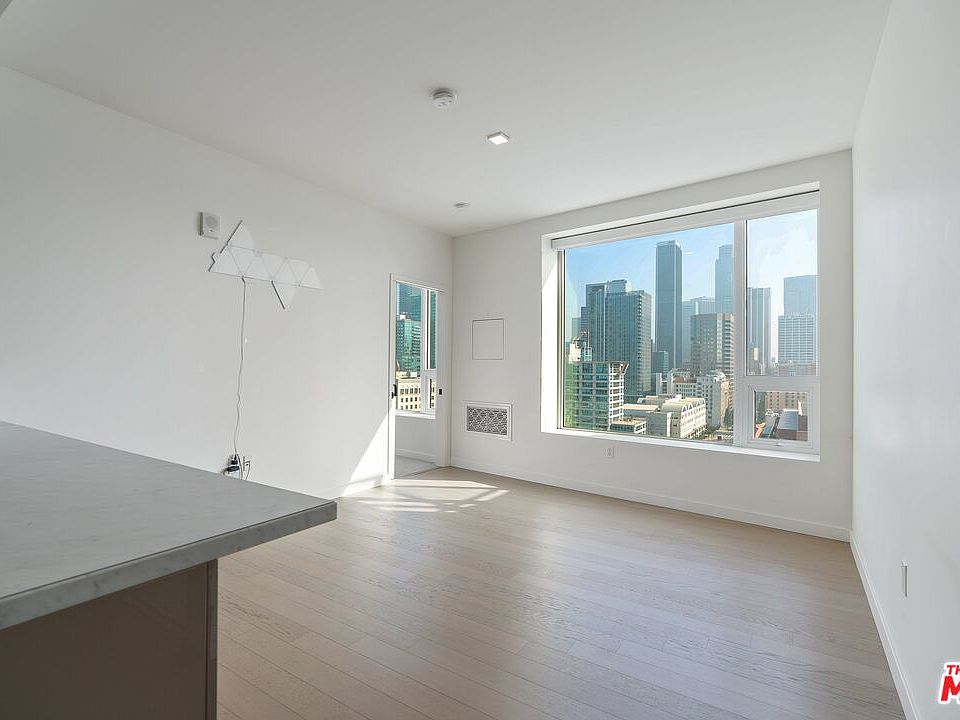 1st image of 1050 S Grand Ave Unit 1604