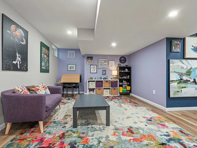 18 Steeplechase Dr — Photo 6