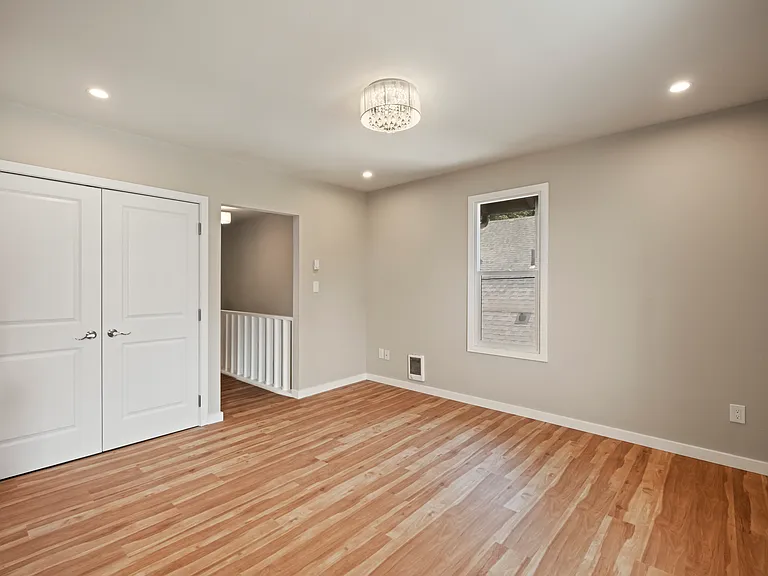 955 23rd Ave — Photo 11