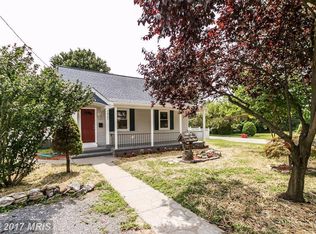 8422 Garden Rd, Pasadena, MD 21122