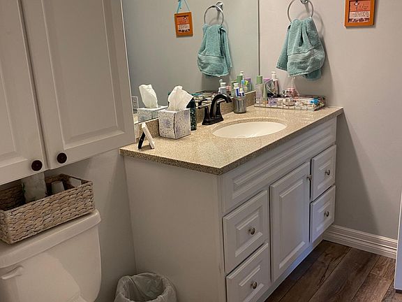 5th image of 6537 Manorwood Dr