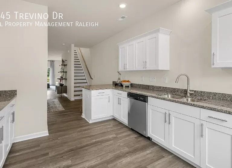 4145 Trevino Dr — Photo 11