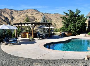 4 Crestwood Way, Boise, ID 83716