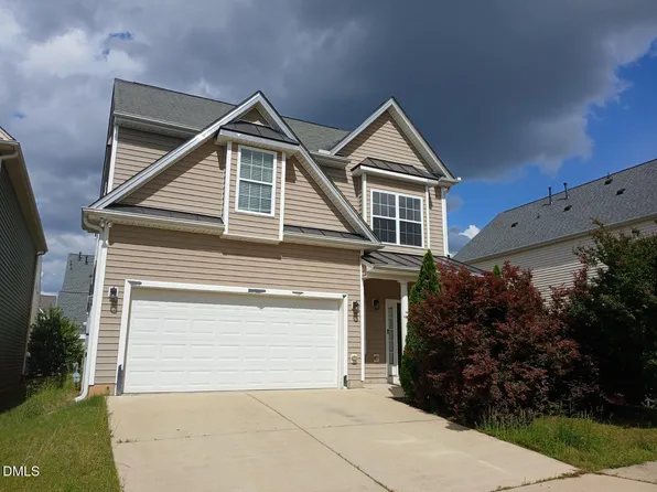 117 Station Dr, Morrisville, NC 27560
