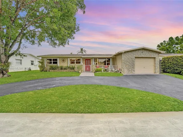 1610 NW 122nd Ave, Pembroke Pines, FL 33026