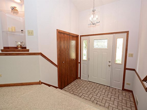 4th image of 16225 84th Ave