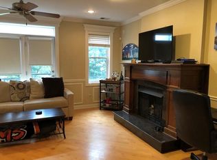 3329 N Sheffield Ave APT 3, Chicago, IL 60657