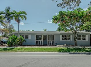 729 NE 2nd Ct, Hallandale, FL 33009