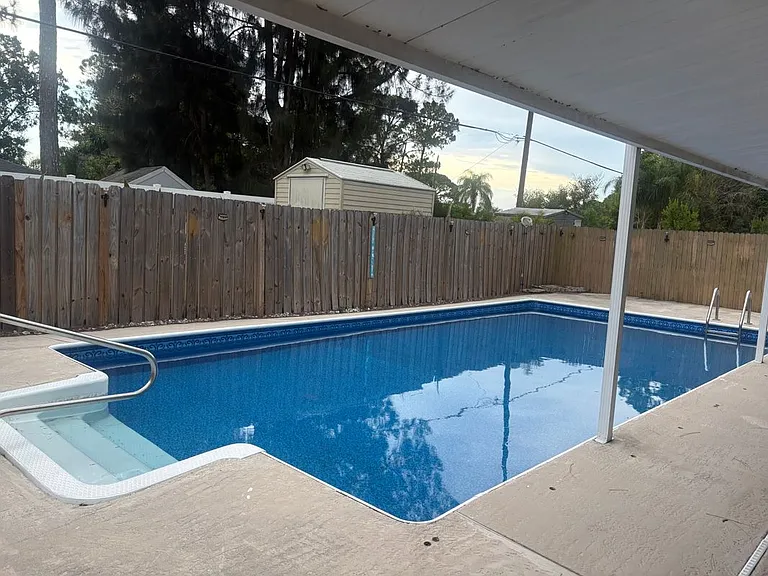 1641 SE Clearmont St — Photo 12