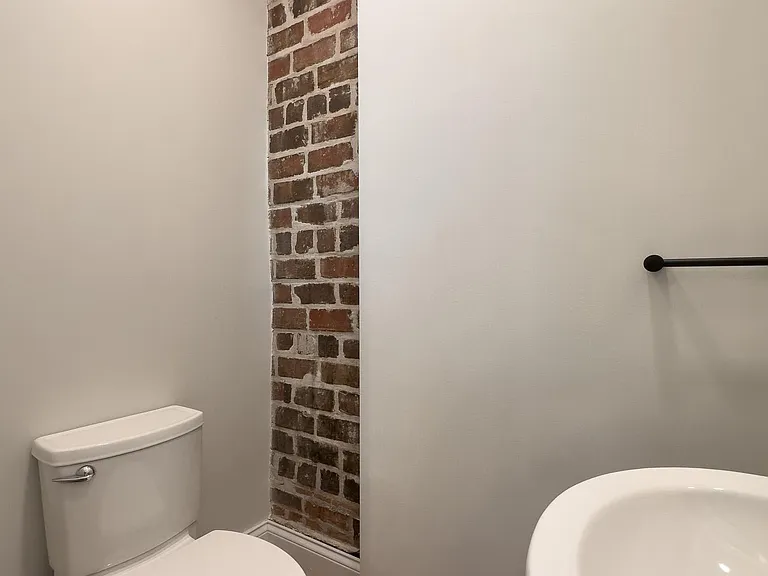 399 W 2nd Ave — Photo 9