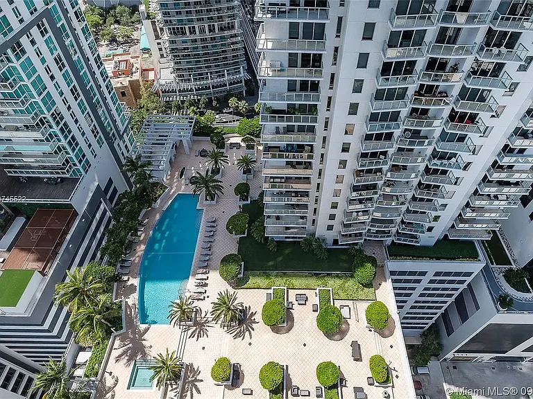 1050 Brickell Ave #1822 — Photo 6