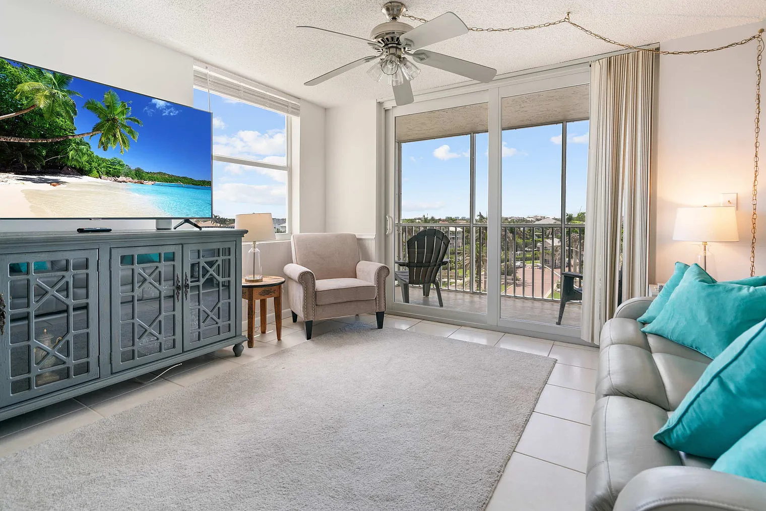 1 bed, 1.0 bath, 505 sqft, $2,759 — Photo 2