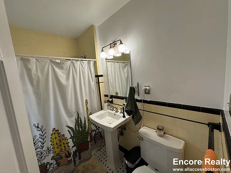 31 Longwood Ave #2 — Photo 14