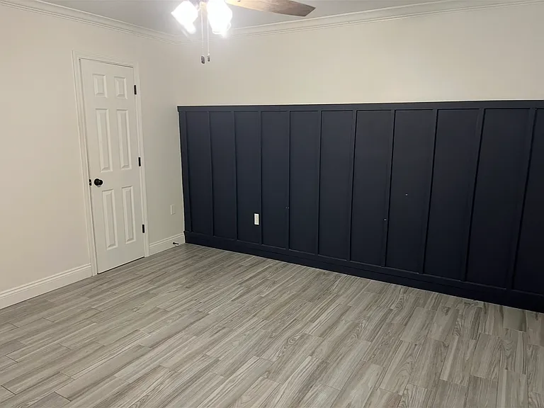 1308 Park Dr — Photo 2