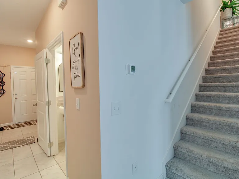 8732 Sportsman Loop — Photo 3
