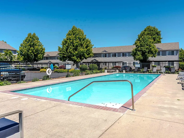 Avana Evergreen — Photo 33