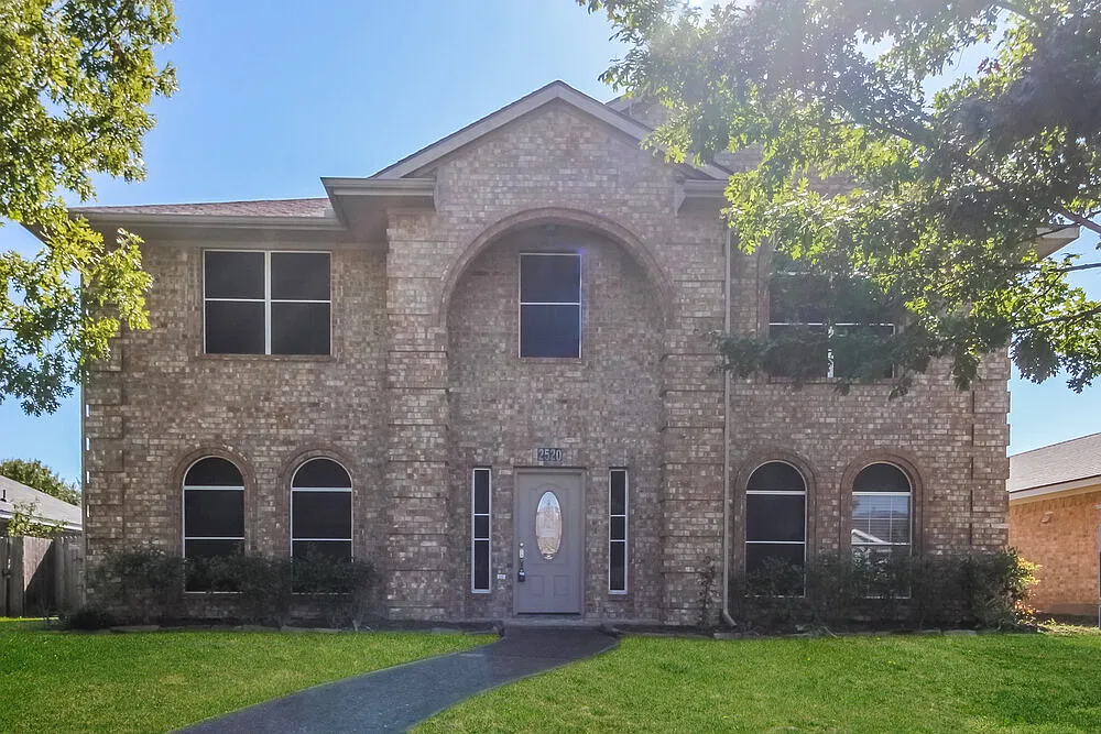 4 bed, 2.5 bath, 2436 sqft, $3,270 — Photo 1