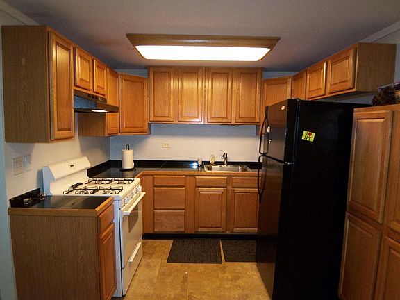 5th image of 208 Shattuck Ct #208