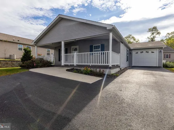 48 Michael Ct, Shippensburg, PA 17257