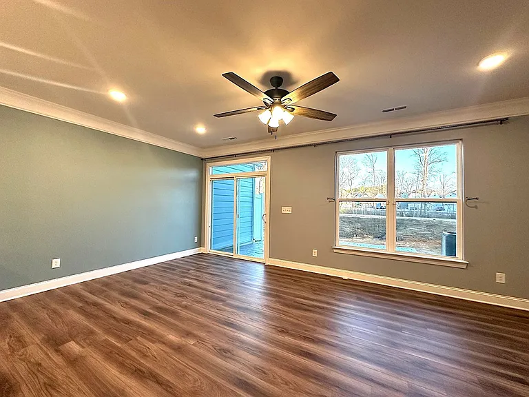 4008 Rothwood Ln — Photo 4