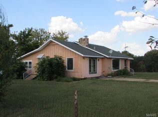 15397 Cleveland Rd, Houston, MO 65483