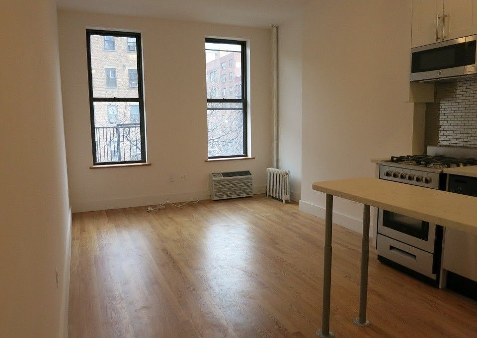 1st image of 639 10th Ave APT 3B
