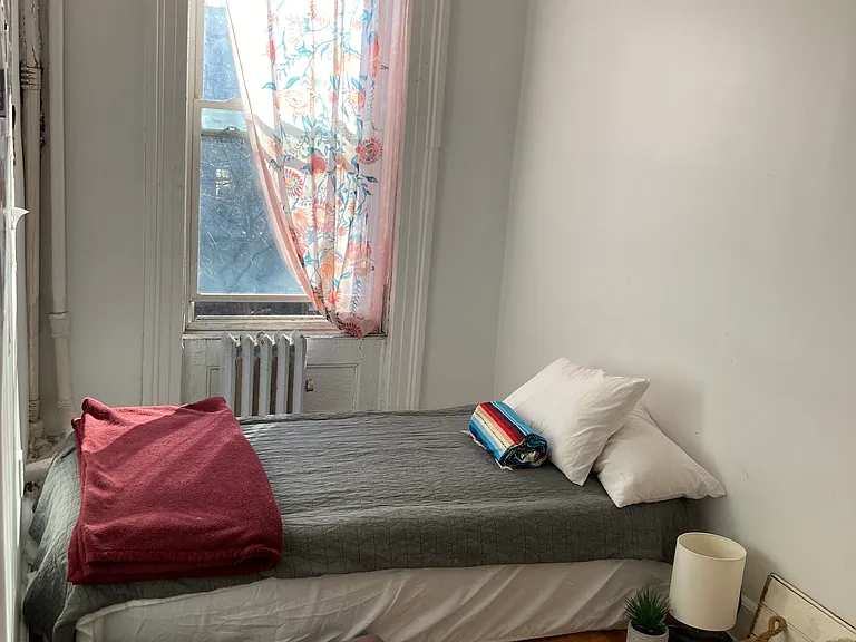 257 Adelphi St #2R — Photo 3