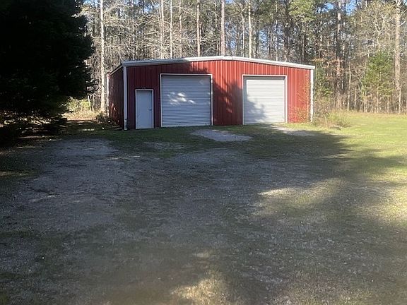 3rd image of 137 Honey Creek Rd