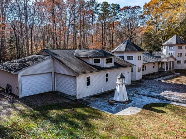 1741 Taylors Creek Rd, Weems, VA 22576