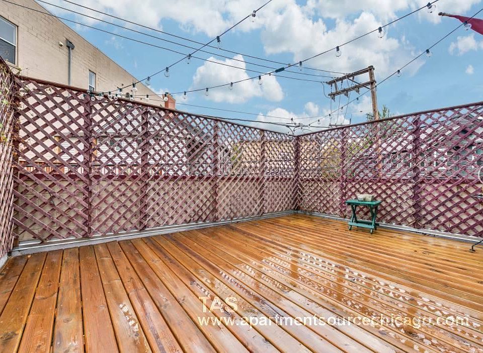 1st image of 1821 N Clybourn Ave #222
