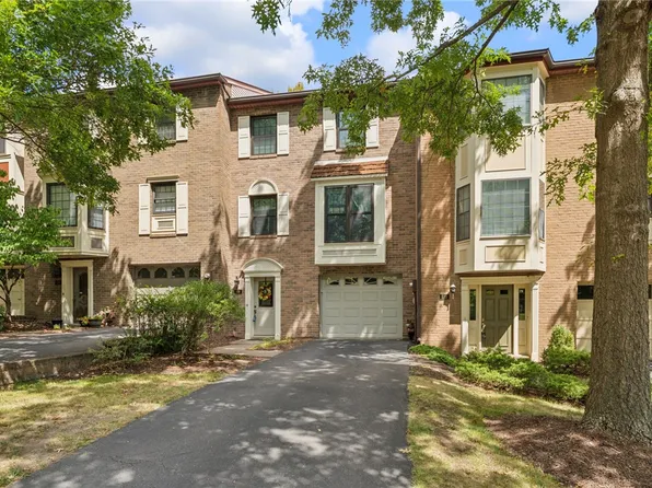 508 Thorncliffe Dr, Pittsburgh, PA 15205