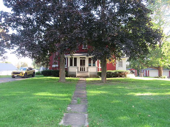 5th image of 19 Locust St