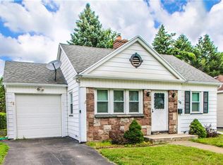 70 Burling Rd, Rochester, NY 14616