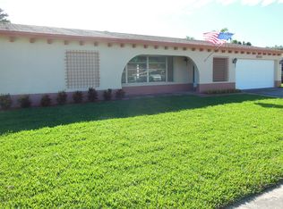 8840 Nw 7th Ct., pembroke pines, FL 33024