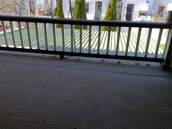 5th image of 614 W Market St