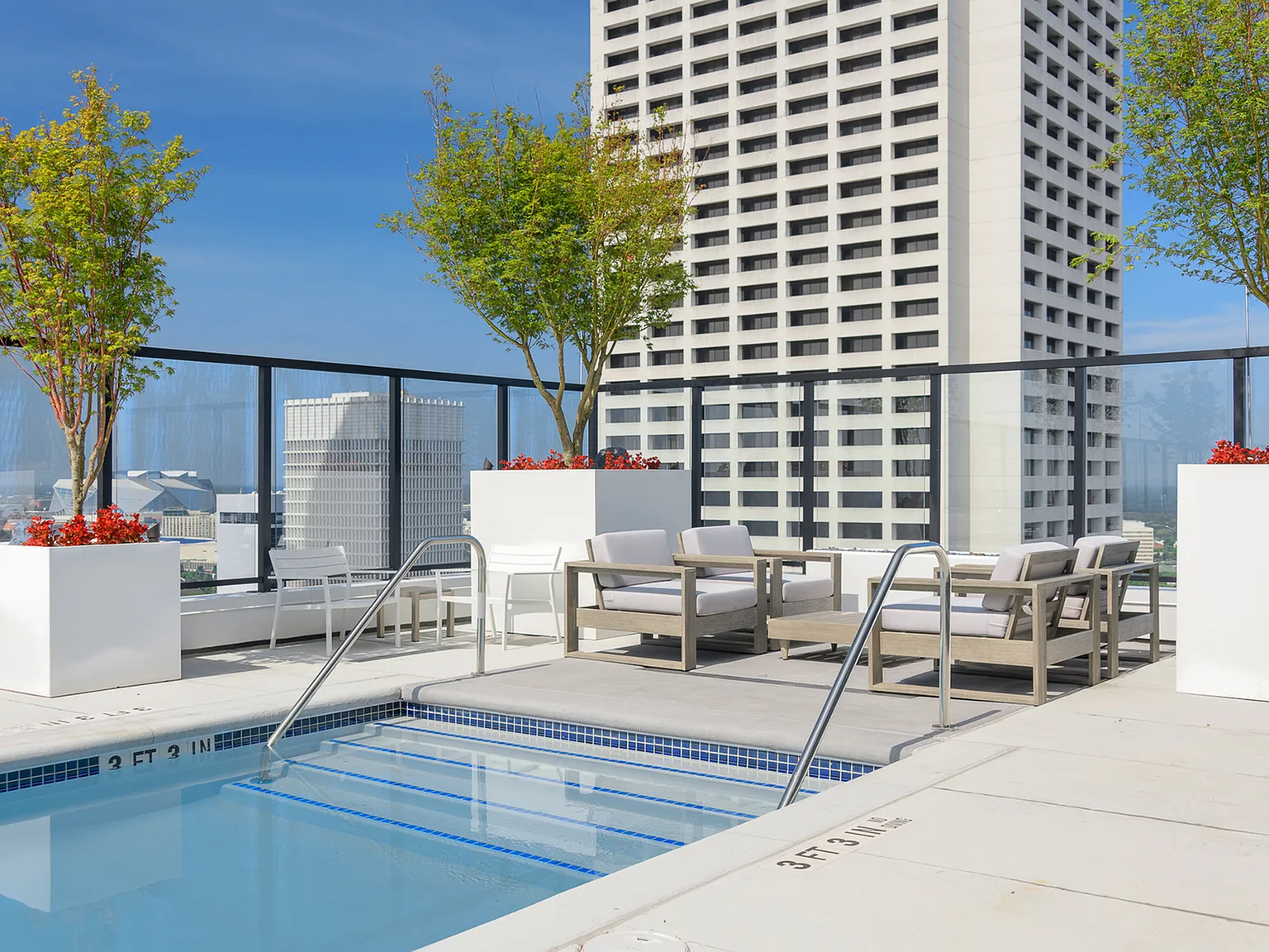 Lilli Midtown — Photo 1