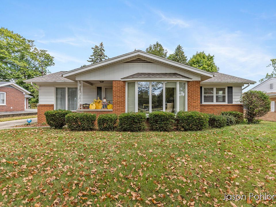 1st image of 1653 Fruitwood Dr NW