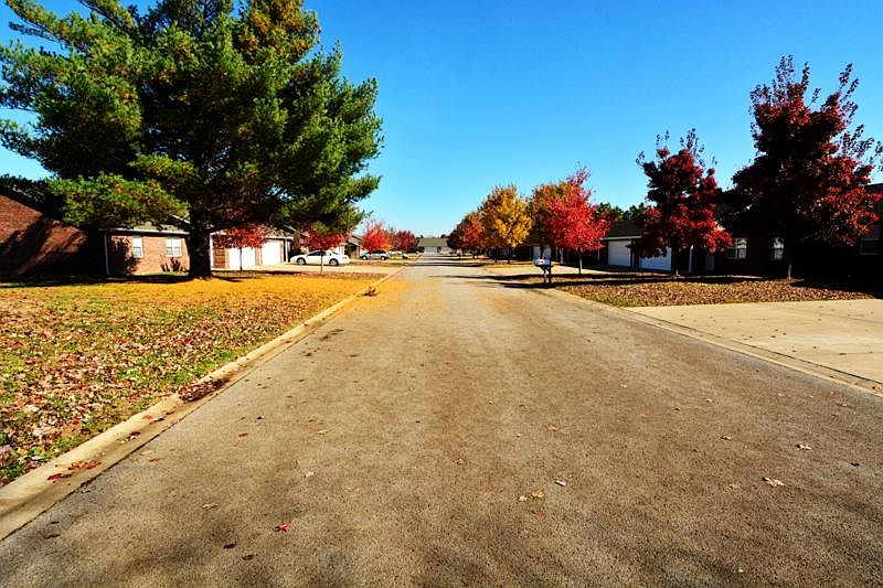 1st image of 3201 Zeller Ave