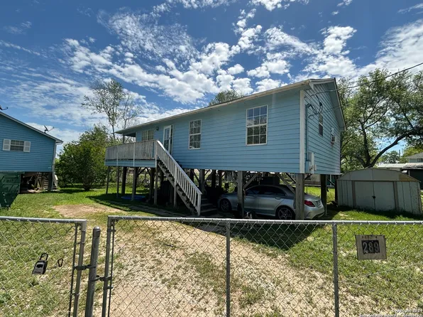 289 isle of view, McQueeney, TX 78123