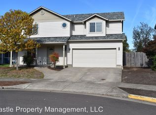 73 Grace St, Lebanon, OR 97355