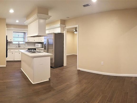 2nd image of 4634 Hickory Downs Dr