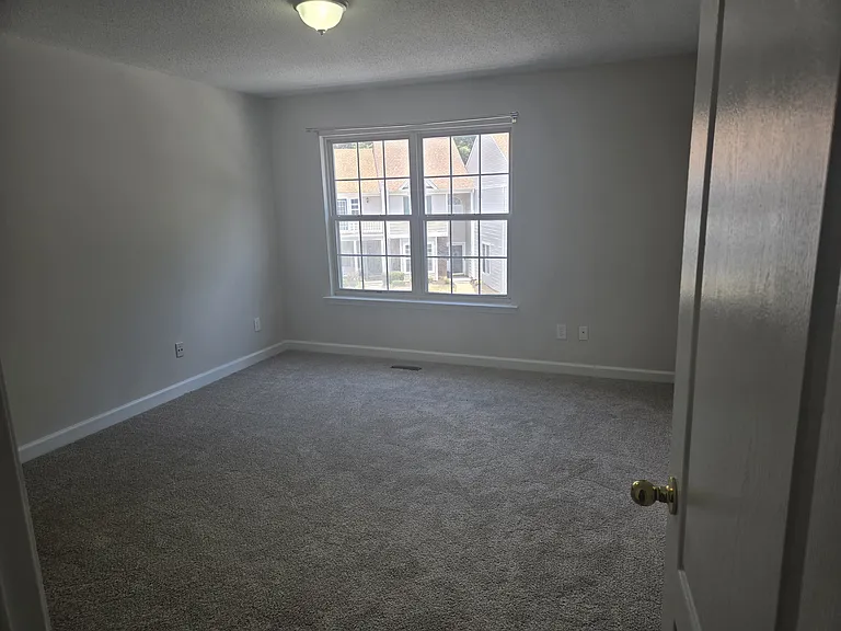 730 Windbrook Cir — Photo 27
