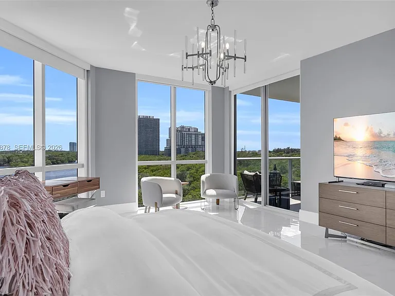 17111 Biscayne Blvd #602 — Photo 13