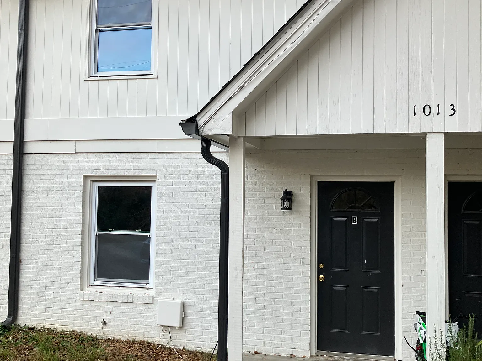 2 bed, 986 sqft, $1,400 — Photo 1