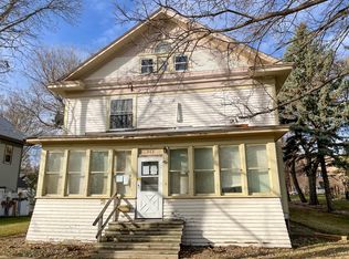 569 Kansas Ave SE, Huron, SD 57350