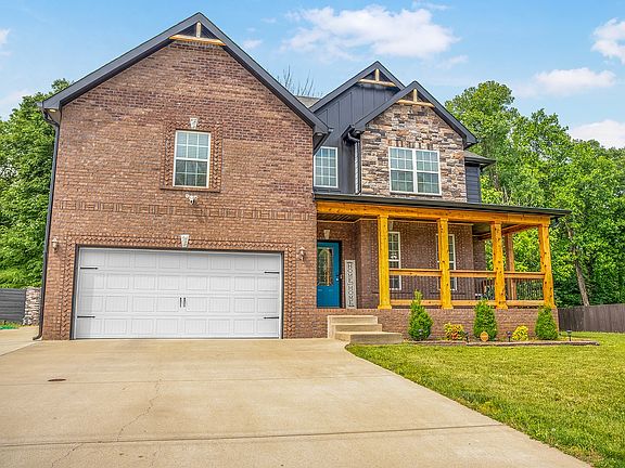 2nd image of 3552 Aurora Dr