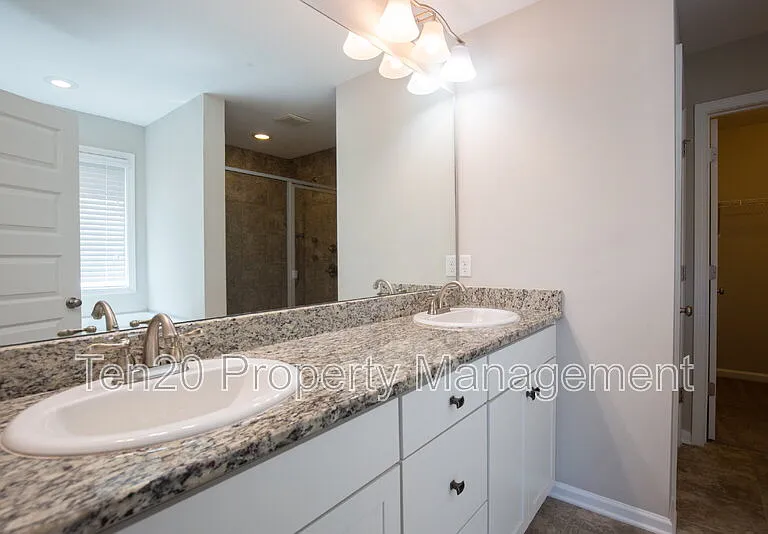 7272 Sorrel Dr — Photo 14