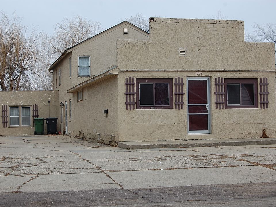 1st image of 1509 Clary St