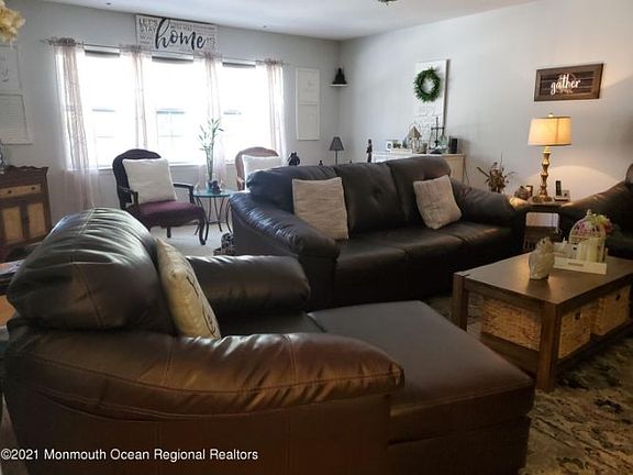2nd image of 66B Cambridge Cir