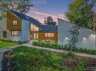 1620 Kearney Rd, Ann Arbor, MI 48104